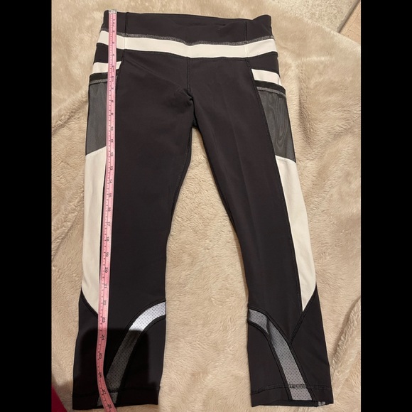 Lululemon crop legging , SIZE 6 - Picture 1 of 10